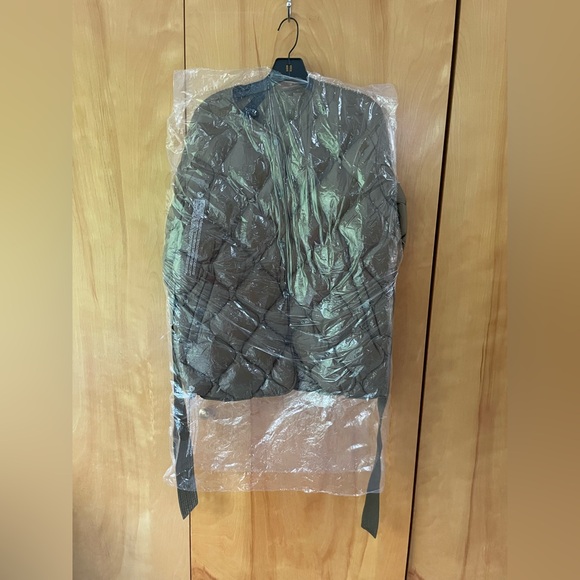 RAG & BONE Rudy Belted Quilted Shell Down Coat - Picture 2 of 15